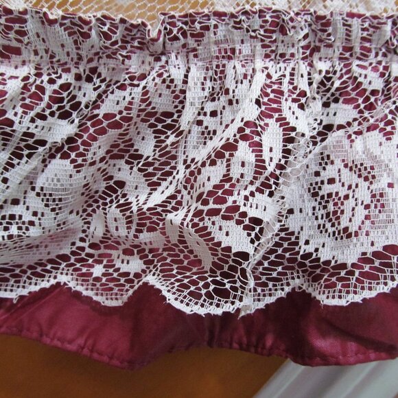 Swag Curtain Ivory Floral Lace with Burgundy 62 x 30 Beautiful! - Picture 5 of 16